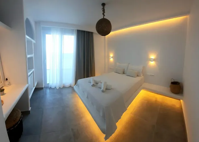 Paros Blue Dolphin Fully Renovated By Rivea Group * Chrisi Akti (Paros)