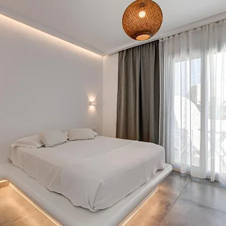 Paros Blue Dolphin Fully Renovated By Rivea Group