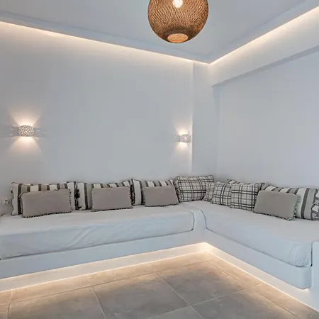 호텔 Paros Blue Dolphin Fully Renovated By Rivea Group 흐리시 악티